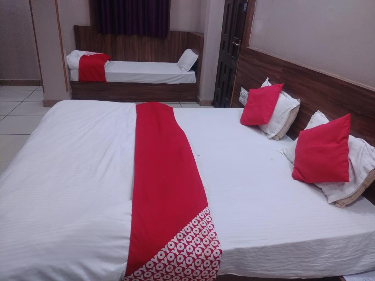Hotel Grand Stay Bhopal Eksteriør bilde